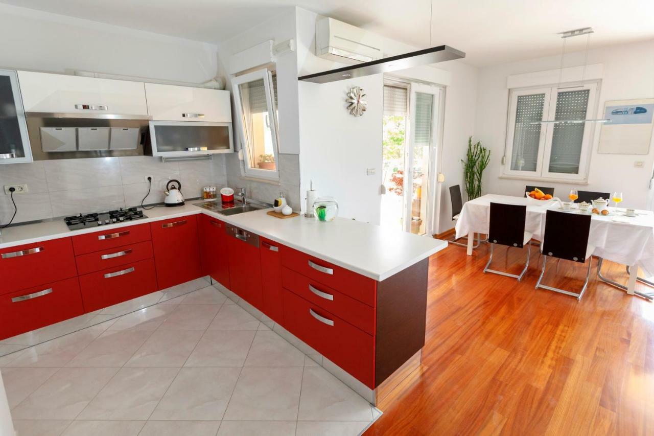 Luxury Villa Castrum Kastela Ngoại thất bức ảnh