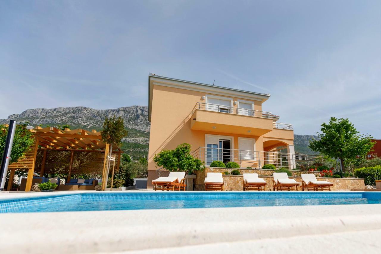 Luxury Villa Castrum Kastela Ngoại thất bức ảnh