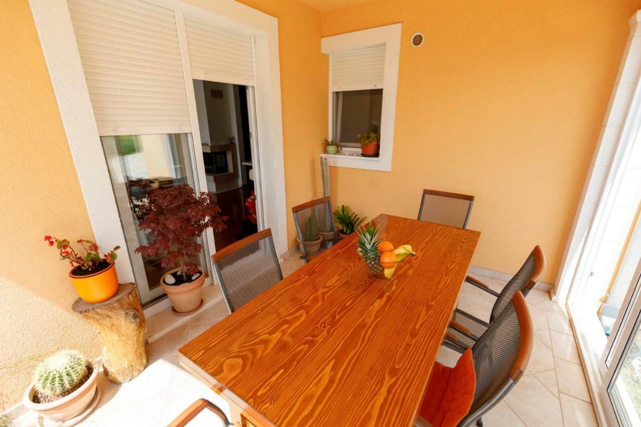Luxury Villa Castrum Kastela Ngoại thất bức ảnh