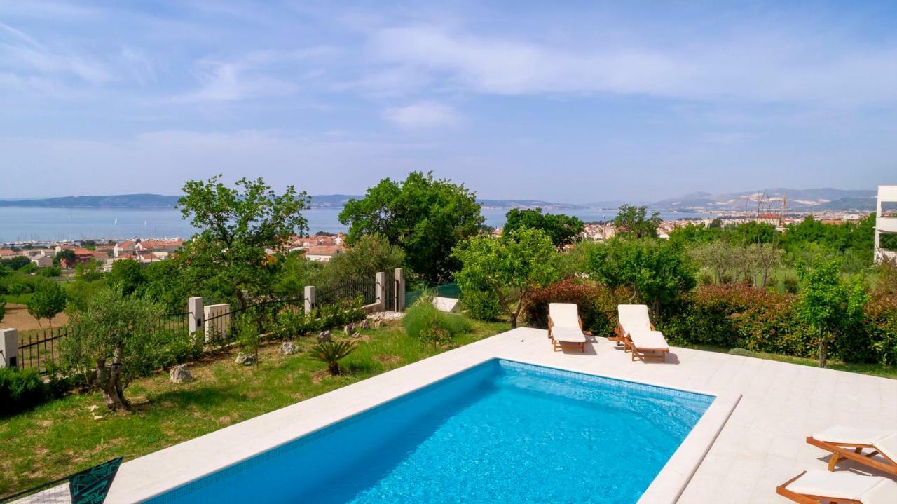Luxury Villa Castrum Kastela Ngoại thất bức ảnh