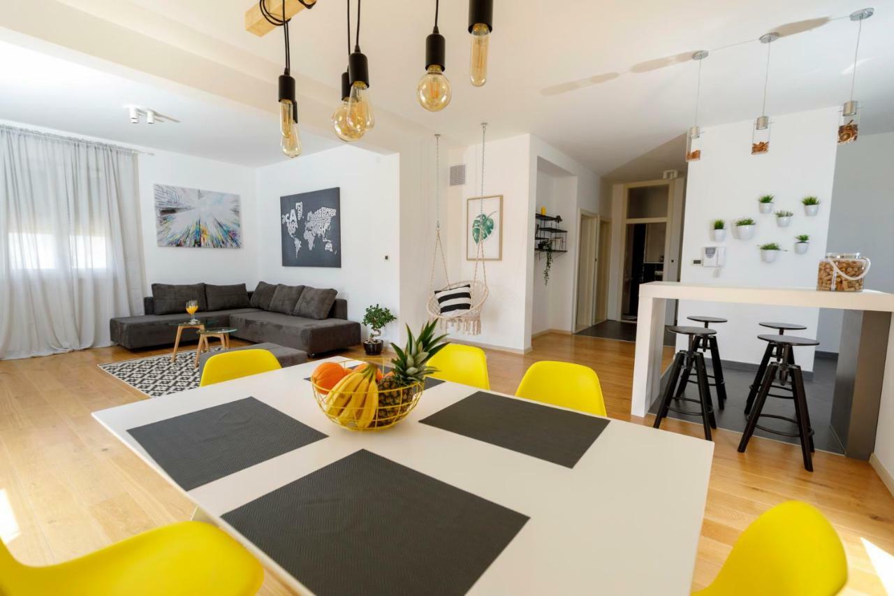 Luxury Villa Castrum Kastela Ngoại thất bức ảnh
