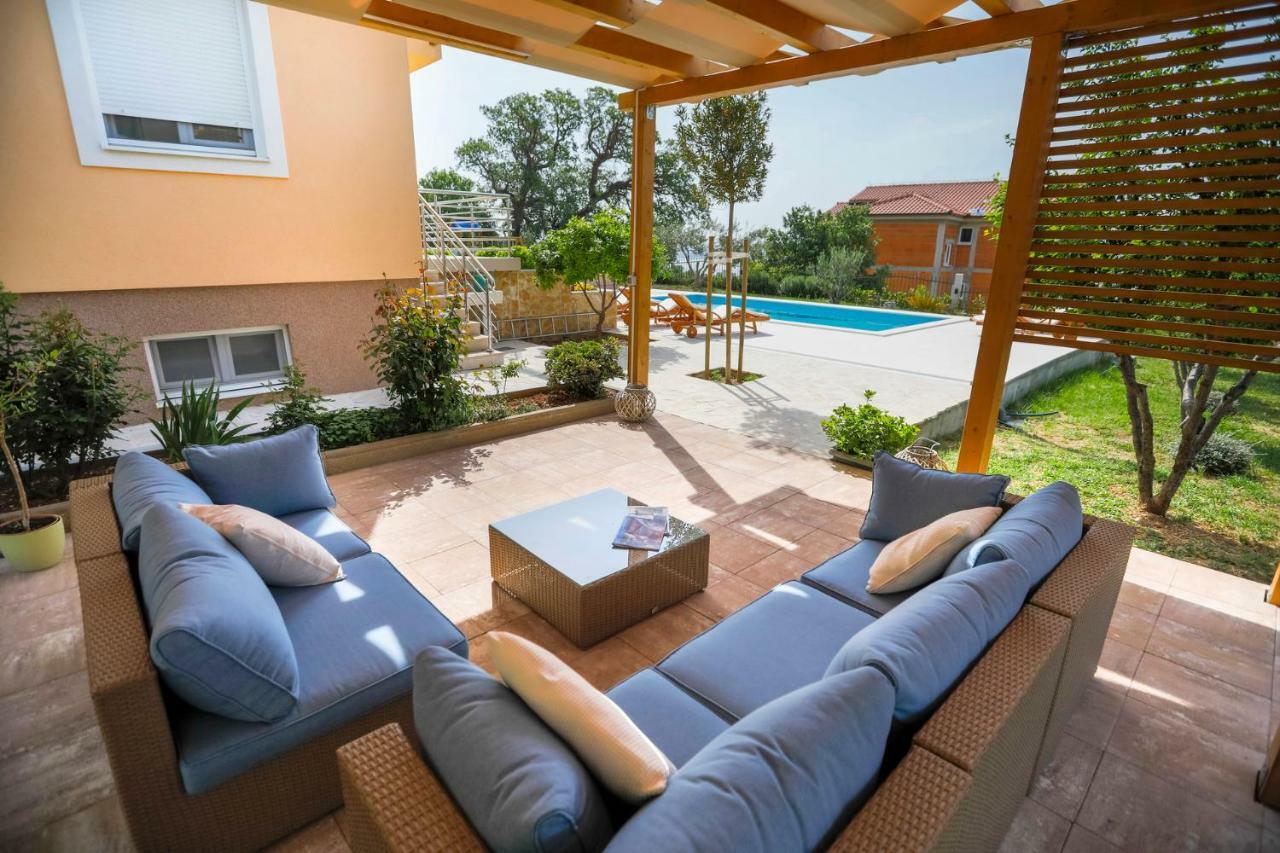 Luxury Villa Castrum Kastela Ngoại thất bức ảnh